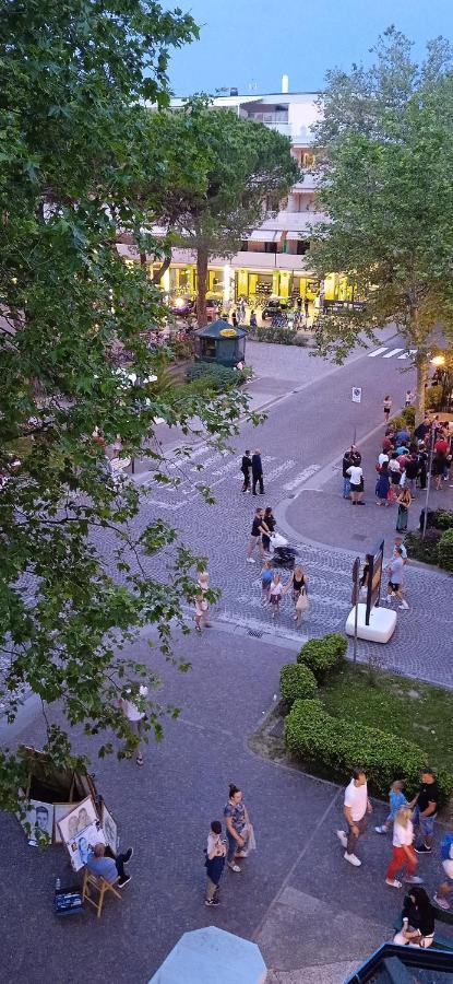 Appartamento In Centro Bibione Kültér fotó